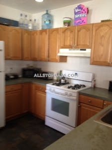 Allston 5 Beds 2 Baths Boston - $6,000