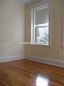 Cambridge 1 Bed 1 Bath  Harvard Square - $2,895 No Fee