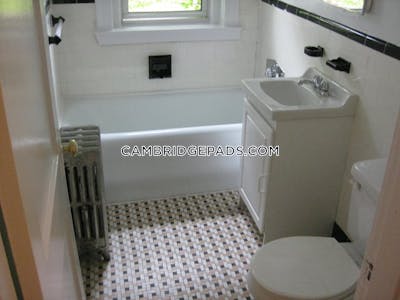 Cambridge 1 Bed 1 Bath  Harvard Square - $2,995 No Fee