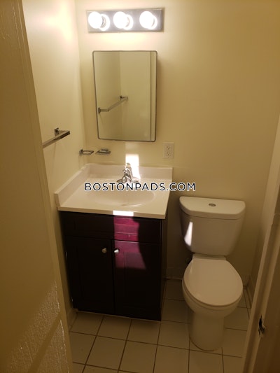 Brookline 2 Bed 1.5 Bath BROOKLINE- BOSTON UNIVERSITY $3,900  Boston University - $3,650 No Fee