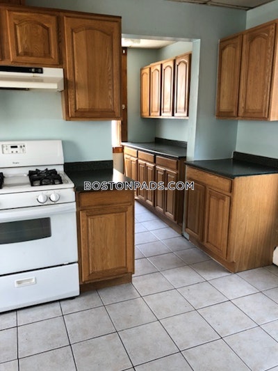 Lynn 2 Beds 1 Bath - $3,050