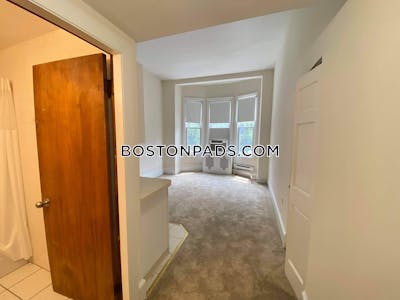 Brookline Studio 1 Bath  Coolidge Corner - $2,095 No Fee