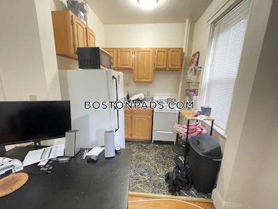 Fenway/kenmore Studio Fenway Boston - $2,600