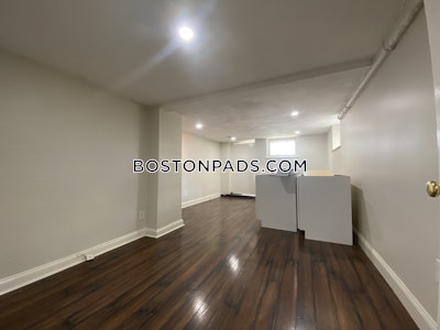 Cambridge 1 Bed 1 Bath  Central Square/cambridgeport - $2,250 No Fee