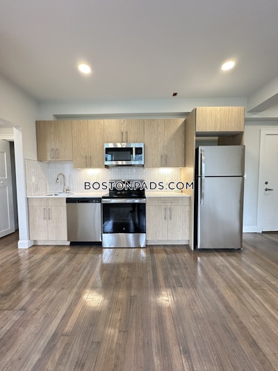 Newton 2 Beds 1 Bath  Newton Corner - $2,600