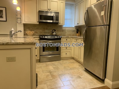 Back Bay 1 Bed, 1 Bath Unit Boston - $3,100