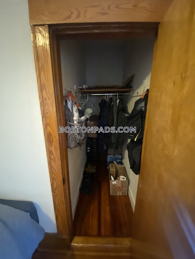 Medford 4 Beds 1 Bath  Tufts - $4,400