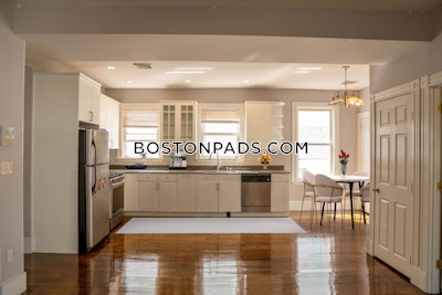 Mission Hill Beautiful 6 Bed 2 Bath on Parker Hill Ave in Mission Hill Boston - $11,400