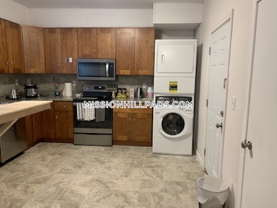 Mission Hill Apartment for rent 3 Bedrooms 1 Bath Boston - $3,850