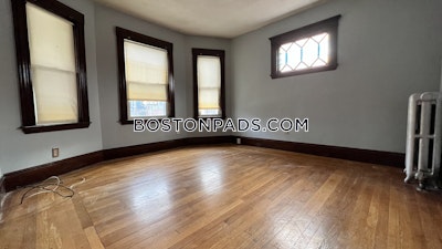 Somerville 3 Beds 1 Bath  Tufts - $3,750