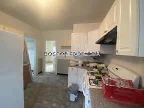 Lower Allston 3 Beds 1 Bath Boston - $2,800